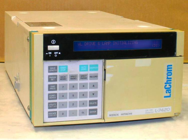 Merck Hitachi L-7420 UV-VIS Detector